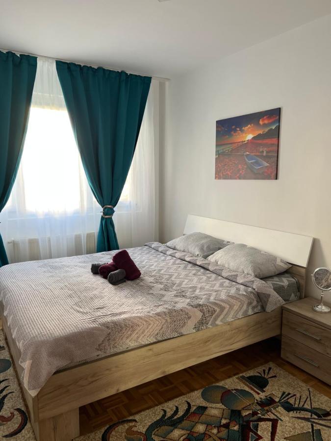 House24 Gari Apartment Брашов Екстериор снимка
