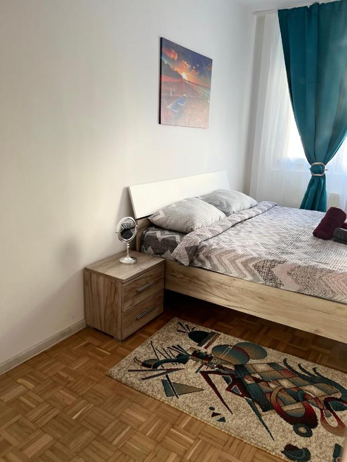 House24 Gari Apartment Брашов Екстериор снимка