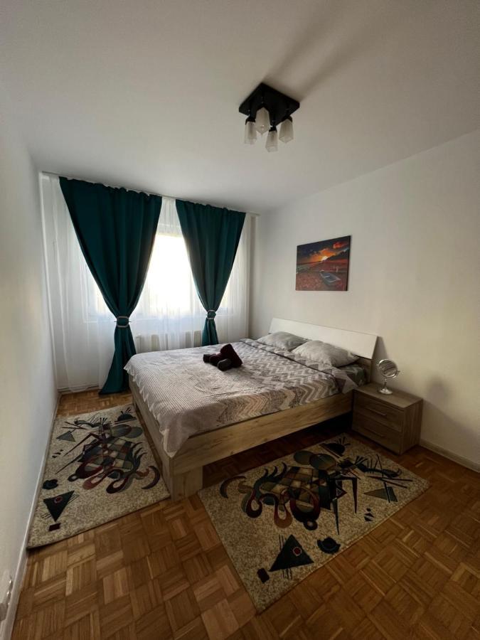 House24 Gari Apartment Брашов Екстериор снимка