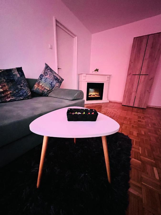House24 Gari Apartment Брашов Екстериор снимка